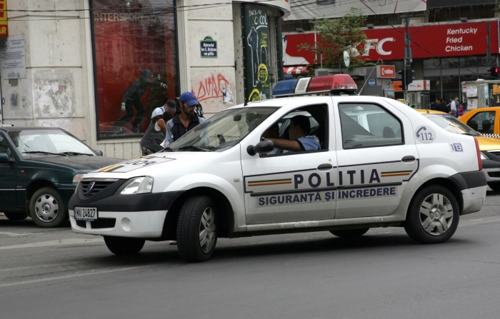 Echipaj de la Poliţia Rutieră (Epoch Times România)