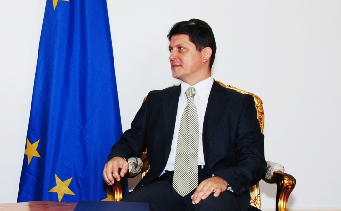 Ministrul de externe, Titus Corlăţean.