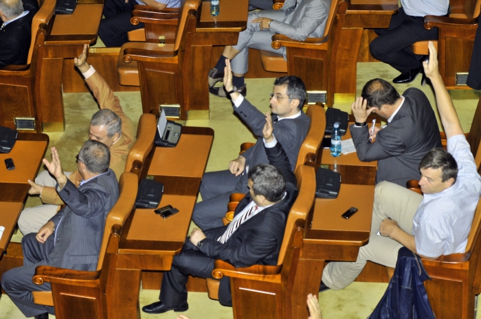 Parlamentul României, votare, camerele reunite
