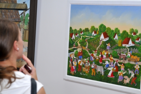 Vernisajul salonului internaţional de artă naivă.Muzeul Ţăranului Român 2012 (Epoch Times România)