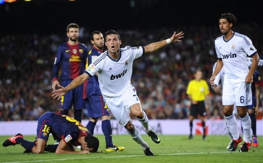Cristiano Ronaldo de la Real Madrid după deschidera scorului în meciul câştigat de FC Barcelona cu 3-2, 23 august 2012, Camp Nou, Barcelona. (David Ramos / Getty Images)