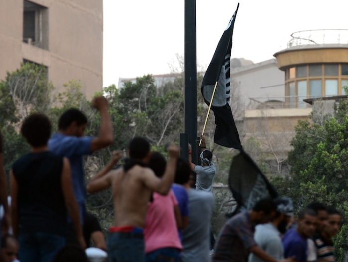 Protestatari egipteni înăuntrul Ambasadei Americane din Cairo, 11 septembrie 2012 (Khaled Desouki / AFP / GettyImages)