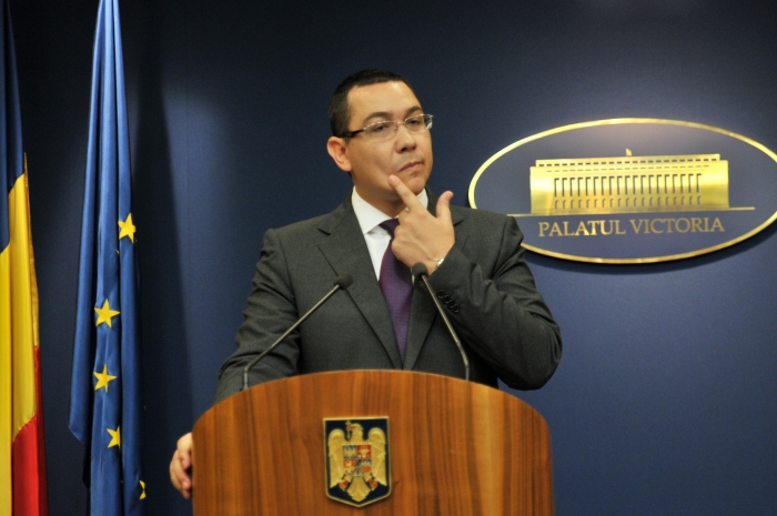 Victor Ponta, conferinţă de presă la Palatul Victoria.