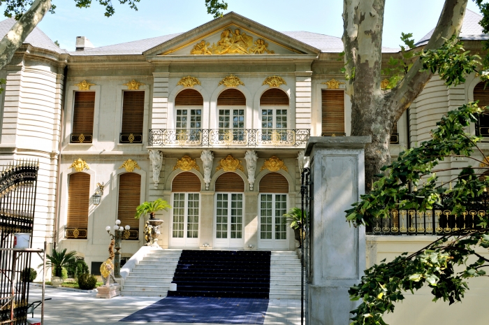 Palatul lui Gigi Becali