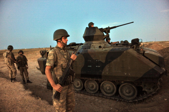 Soldaţi turci lângă graniţa cu Siria, 4 octombrie 2012 (Bulent Kilic / AFP / GettyImages)