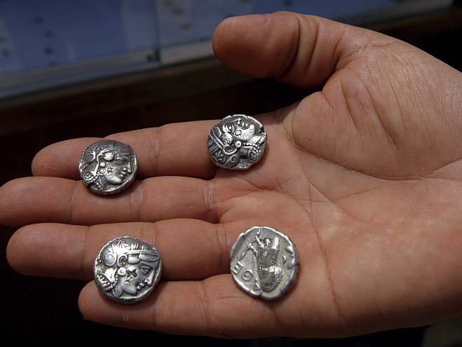 Monede greceşti de argint, Fâşia Gaza, mai 2011