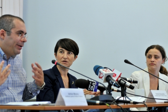 Conferinţă de presă susţinut de Adian Moraru, Violeta Alexandru şi Raluca Mihai,Institutul pentru Politici Publice,(IPP) (Epoch Times România)