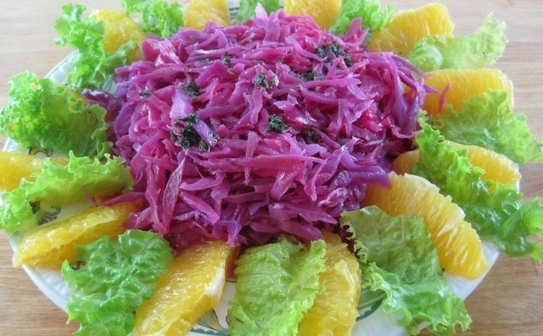 Salată de varză roşie (Maria Baciu /Epoch Times)