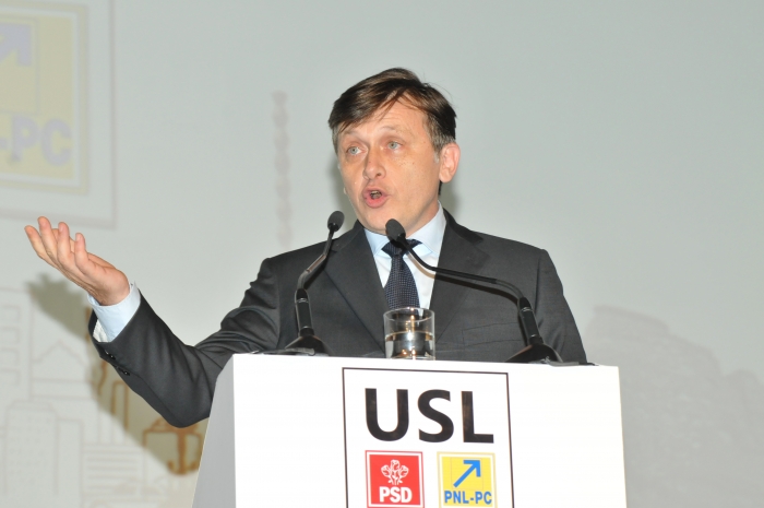 USL, Program de Guvernare 2013-2016. În imagine, Crin Antonescu