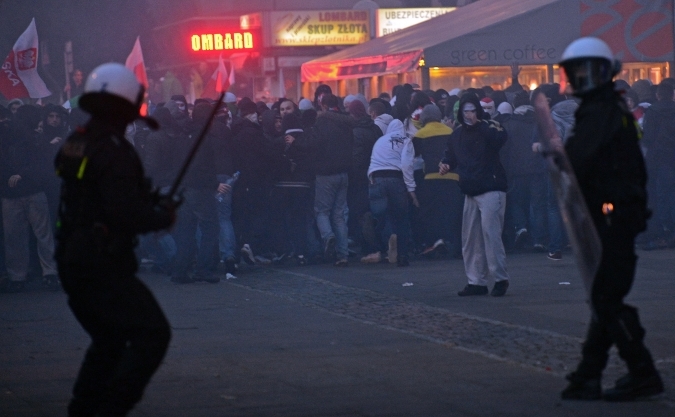 Violenţe între menifestanţi şi poliţie de ziua naţională a Poloniei, 11 noiembrie 2012