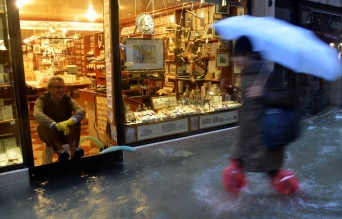 Magazine inundate, Veneţia