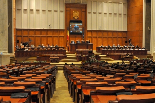 Ultima zi de legislatură în Parlament. Camerele reunite. (Epoch Times România)