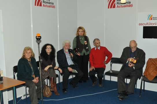 Lansare la standul Radio România Acualităţi, a trei CD-uri audio, cu piese din opera lui I.L.Caragiele, interpretate de Mircea Albulescu (Epoch Times România)