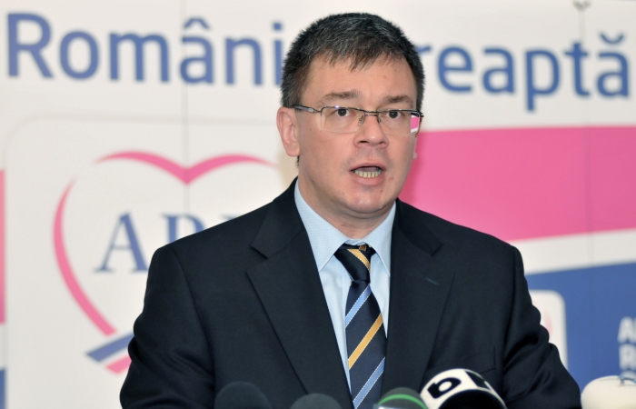 Mihai Răzvan Ungureanu, conferinţă de presă la sediul ARD
