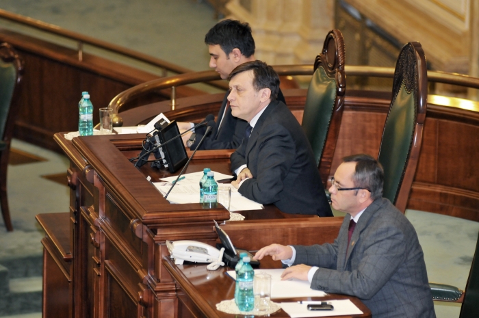 Şedinţă de plen a Senatului condusă de Crin Antonescu.