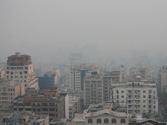 Teheranul, acoperit de smog, 3 decembrie 2012 (AFP / Getty Images)