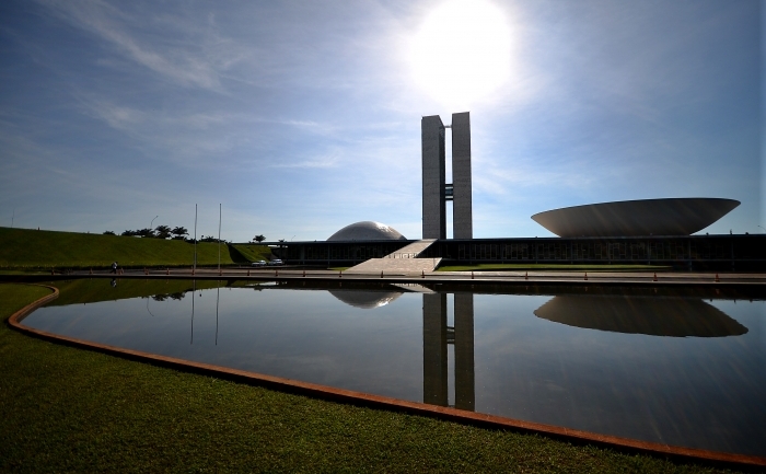 Sediul Congresului Naţional din Brasilia, una din operele arhitectului Oscar Niemeyer, care a murit pe 6 decembrie 2012 la vârsta de 104 ani.
