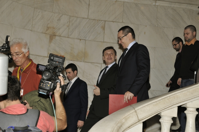 Parlament, propuneri pentru noul guvern anunţate de Victor Ponta, Crin Antonescu şi Daniel Constantin