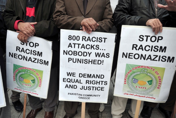 Imigranţi demonstrând în Atena împotriva rasismului şi neo nazismului, 15 decembrie 2012.