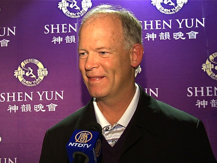 David MacDonald, unul dintre cei mai respectaţi avocaţi din Ontario, a declarat că aşteaptă cu nerăbdare să vadă Shen Yun din nou.
