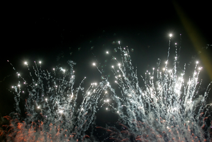 Jocuri de artificii în noaptea de Revelion