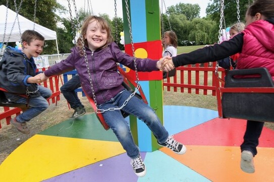 Râsul copiilor este sunetul de care oamenii care au pierderi de auz afirmă că le este cel mai dor (Mathis Wienand / Getty Images)