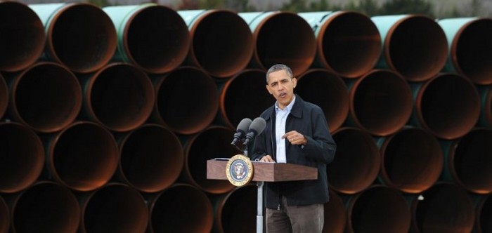 Preşedintele american Barack Obama vorbeşte pe 22 martie 2012 la şantierul conductei TransCanada Stillwater în Cushing, Oklahoma.