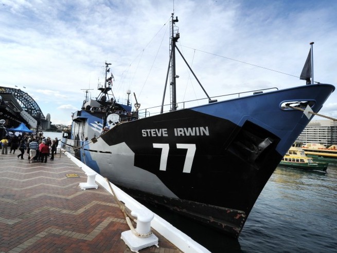 Nava Steve Irwin este ancorată în Sydney Harbour după sosire, 31 august 2012.
