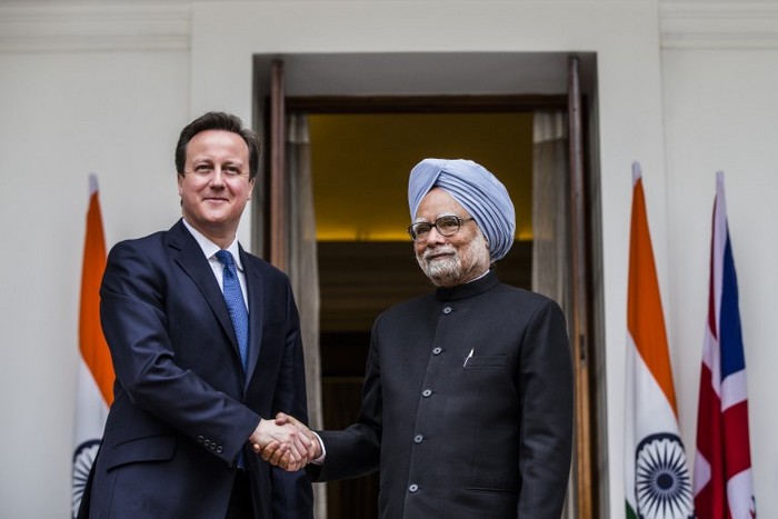 Premierul britanic David Cameron împreună cu omologul său indian Manmohan Singh la Hyderabad House, 19 februarie 2013 în New Delhi, India.