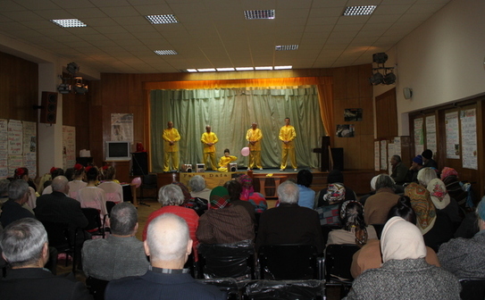 Anul Nou Chinezesc 2013, sărbătorit la Azilul Republican pentru invalizi şi pensionari din mun. Chişinău, 16.02.2013 (The Epoch Times)