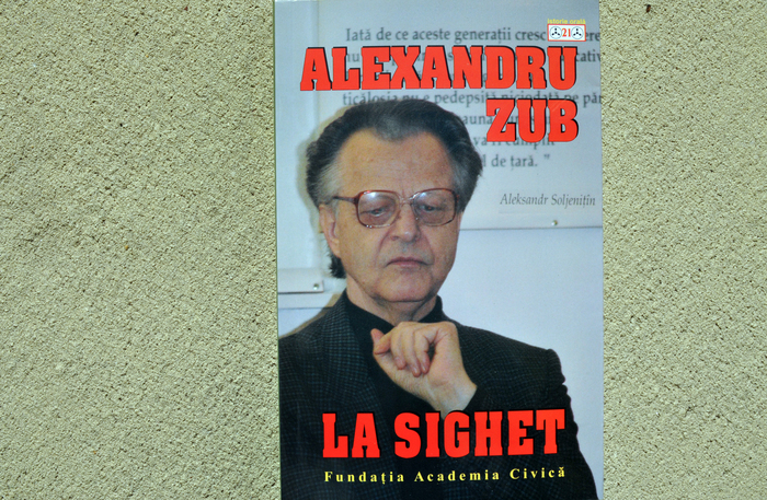 Cartea scrisă de Alexandru Zub, ”La Sighet”