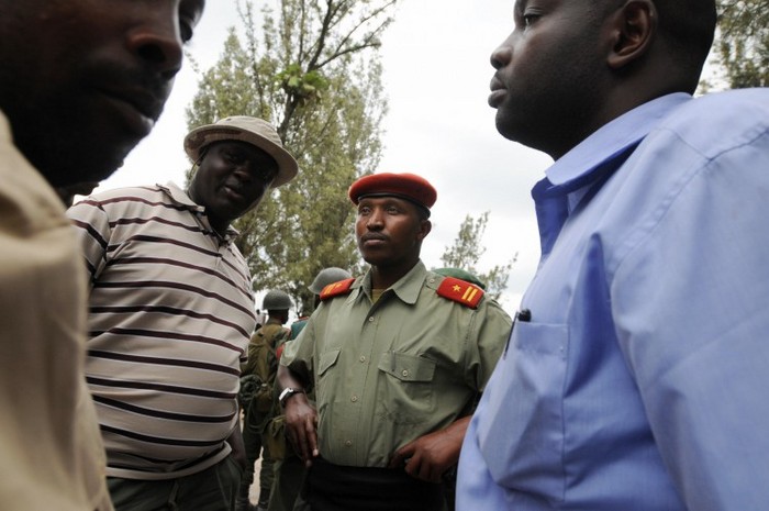 Generalul Bosco Ntaganda (R) imagine din 24 inauarie 2009 în Rutshuru, DR Congo (Lionel Healing / AFP / Getty Images)
