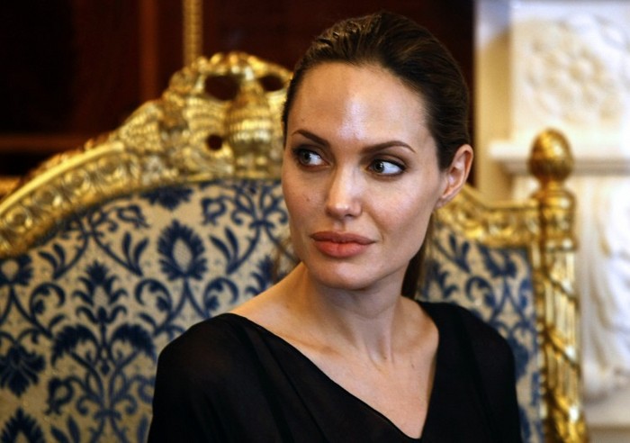 Angelina Jolie în cadrul unei reuniuni în oraşul irakian nordic Arbil, la 16 septembrie 2012. (Safin Hamed / AFP / GettyImages)
