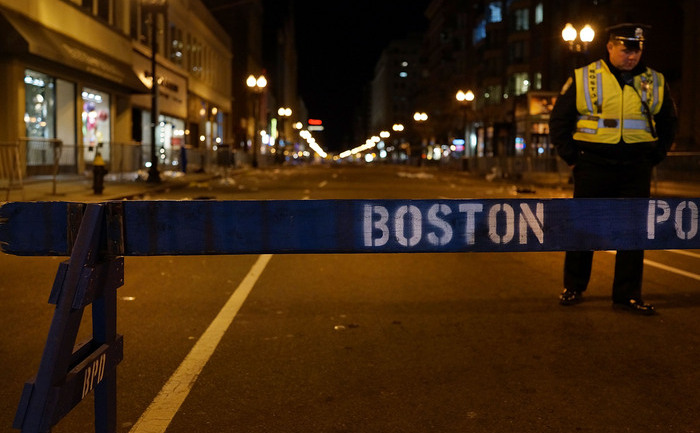 Două explozii la Maratonul din Boston au omorât trei oameni şi  au rănit alţi 144, 16 aprilie 2013. (Spencer Platt / Getty Images)