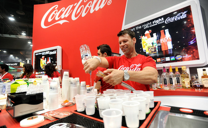 
Multiplicarea de controverse a crescut presiunea asupra companiei americane di Coca-Cola.