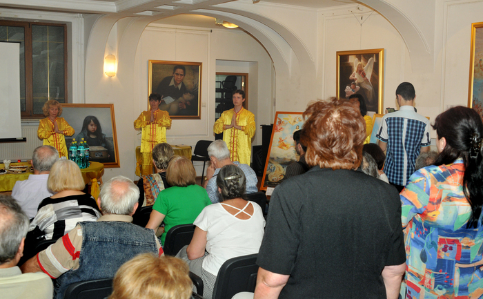 Vernisajul expoziţiei internaţionale de Artă „Adevăr - Compasiune – Toleranţă” , 16 mai 2013, Bucureşti 