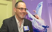 Richard Gaglio participă la spectacolul Shen Yun la Teatrul Merriam din Philadelphia, 4 mai 2013. (Courtesy of NTD Television)