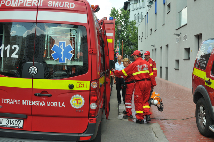 Echipaje SMURD la Spitalul de Urgenţă Floreasca pregătite de intervenţie rapidă (Epoch Times România)