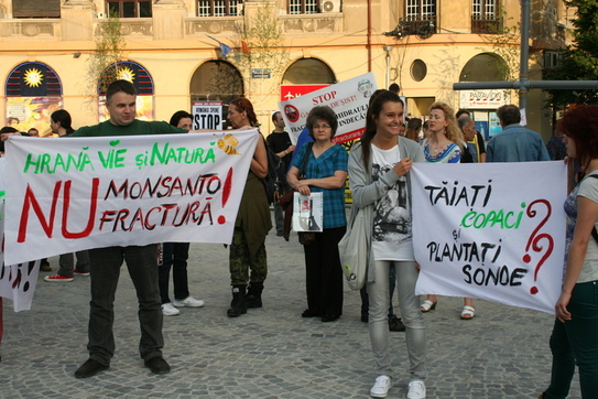 Ziua mondială a mediului. George Epurescu incurajează societatea civilă să îşi revendice dreptul la viaţă. (Gela Lazăr/Epoch Times)