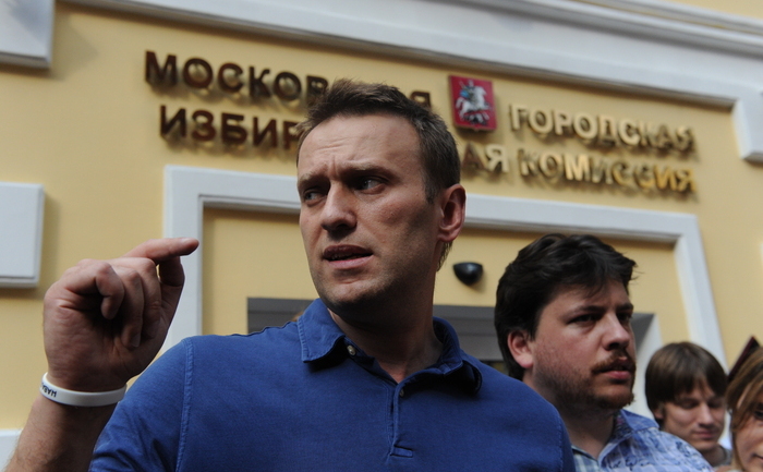 
Rusia: Alexei Navalny a fost găsit vinovat de deturnare de fonduri, condamnat la şase ani de închisoare.