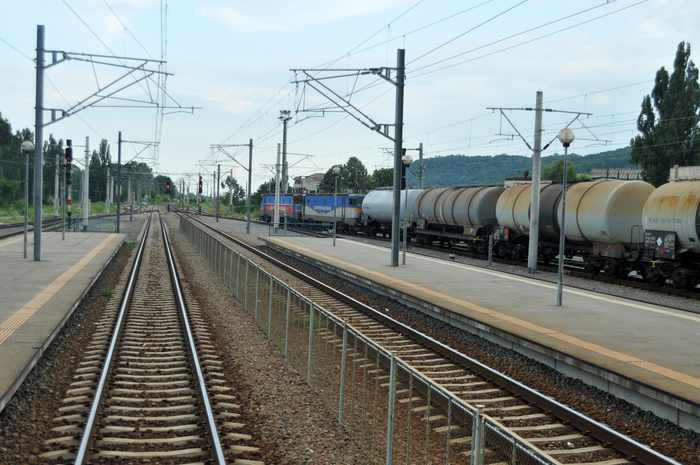 Transporturi feroviare, tren cu vagoane cisternă
