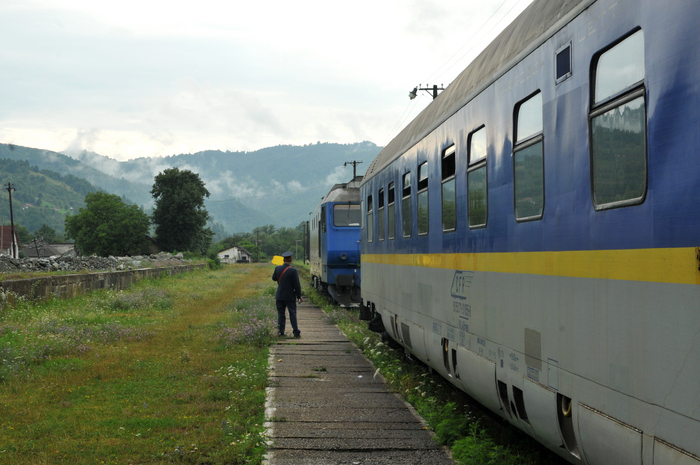 Garnitură tren de călători (Epoch Times România)