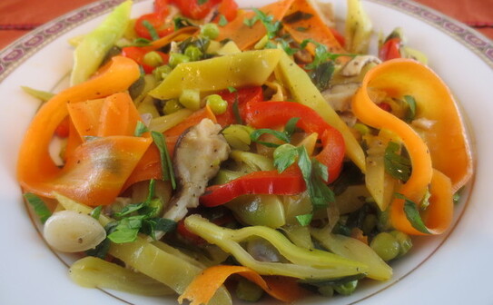 Mâncare cu legume de sezon (Maria Matyiku / Epoch Times)