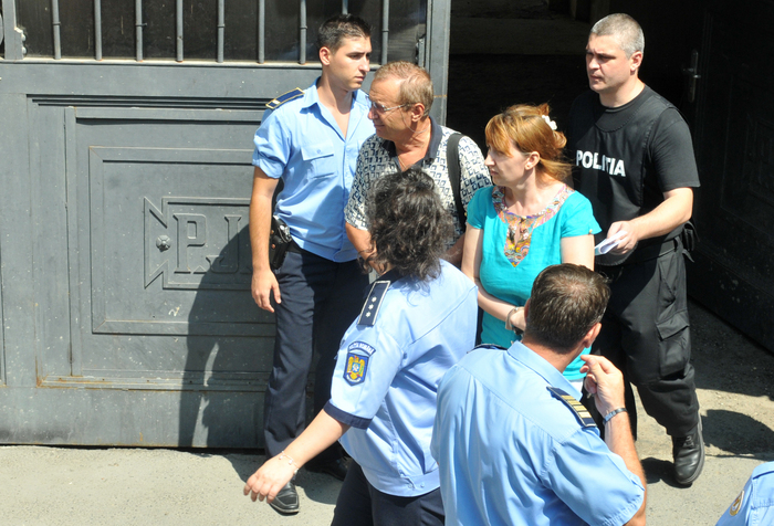 Dinel Staicu şi contabila sa arestaţi la Curtea de Apel Bucureşti (Epoch Times România)