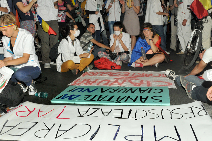 Protest împotriva proiectului Roşia Montană, ziua a VIII-a, Piaţa Universităţii
