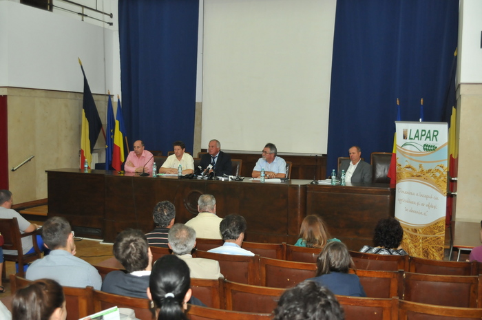Conferinţă de presă organizată de LAPAR la Academia de Stiinţe Agricole şi Silvice Gheorghe Ionescu Siseşti (Epoch Times România)