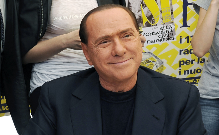 Senatorul italian Silvio Berlusconi.
