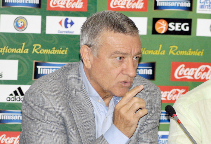 Mircea Sandu, fostul preşedinte al Federaţiei Române de Fotbal ( FRF )