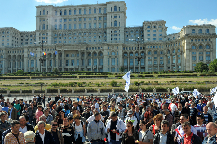 Miting de protest al sindicatiliştilor din transporturi (Epoch Times România)