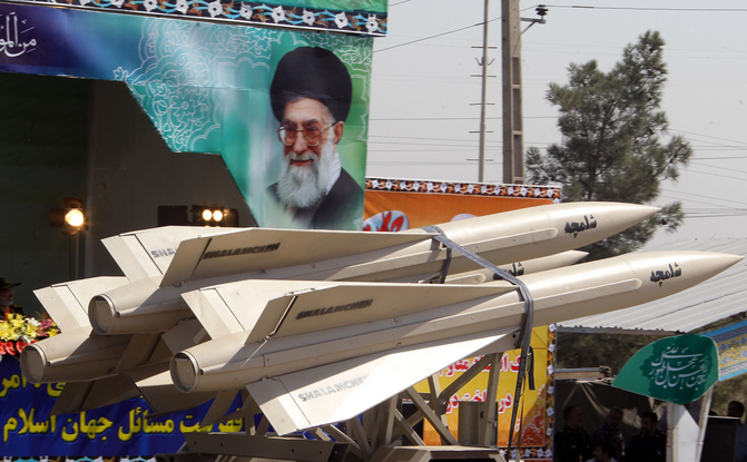 Parada militară anuală din Iran, 22 septembrie 2013. (ATTA KENARE / AFP / Getty Images)